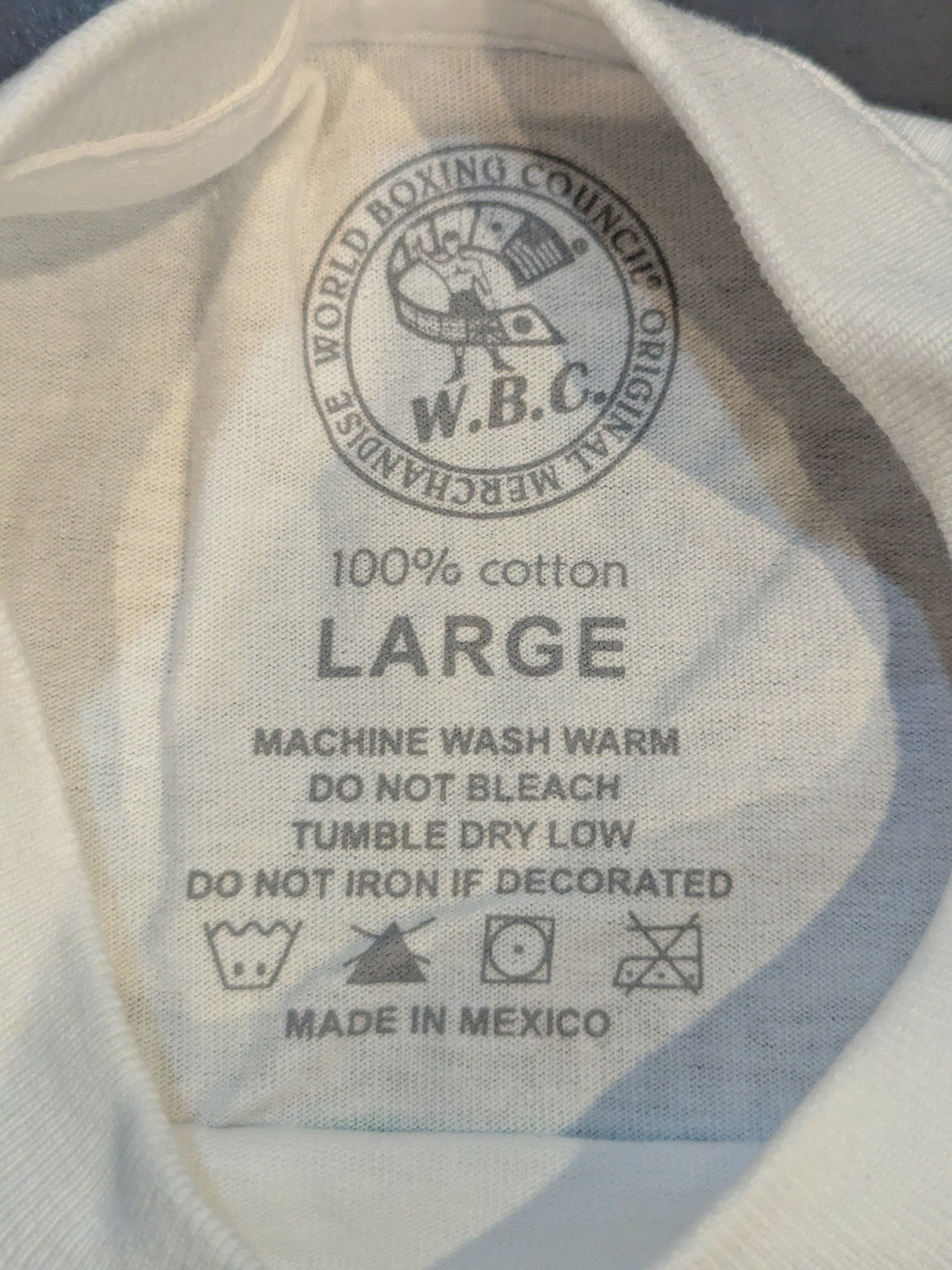 ★50th Anniversary ★ WBC "WORLD CHAMPION" Picture T-Shirt (3) (White)