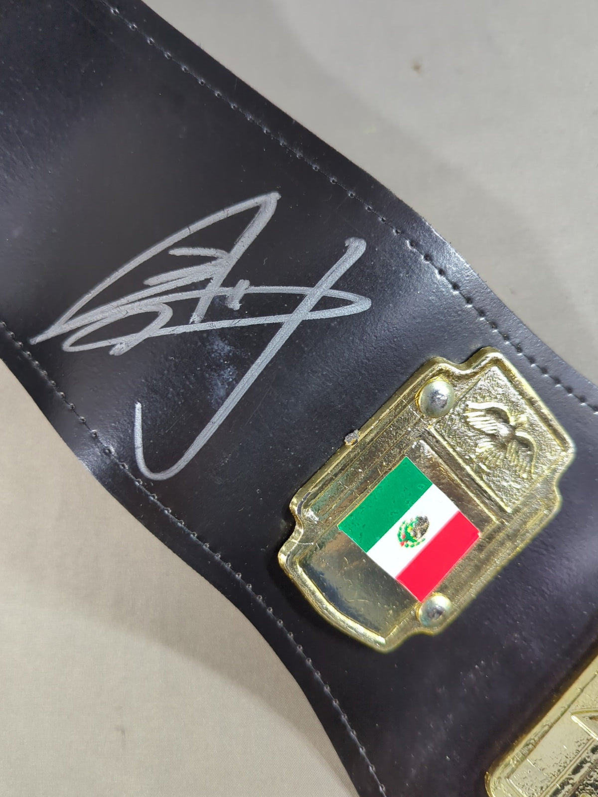 CMLL World Welterweight Championship Toy Belt