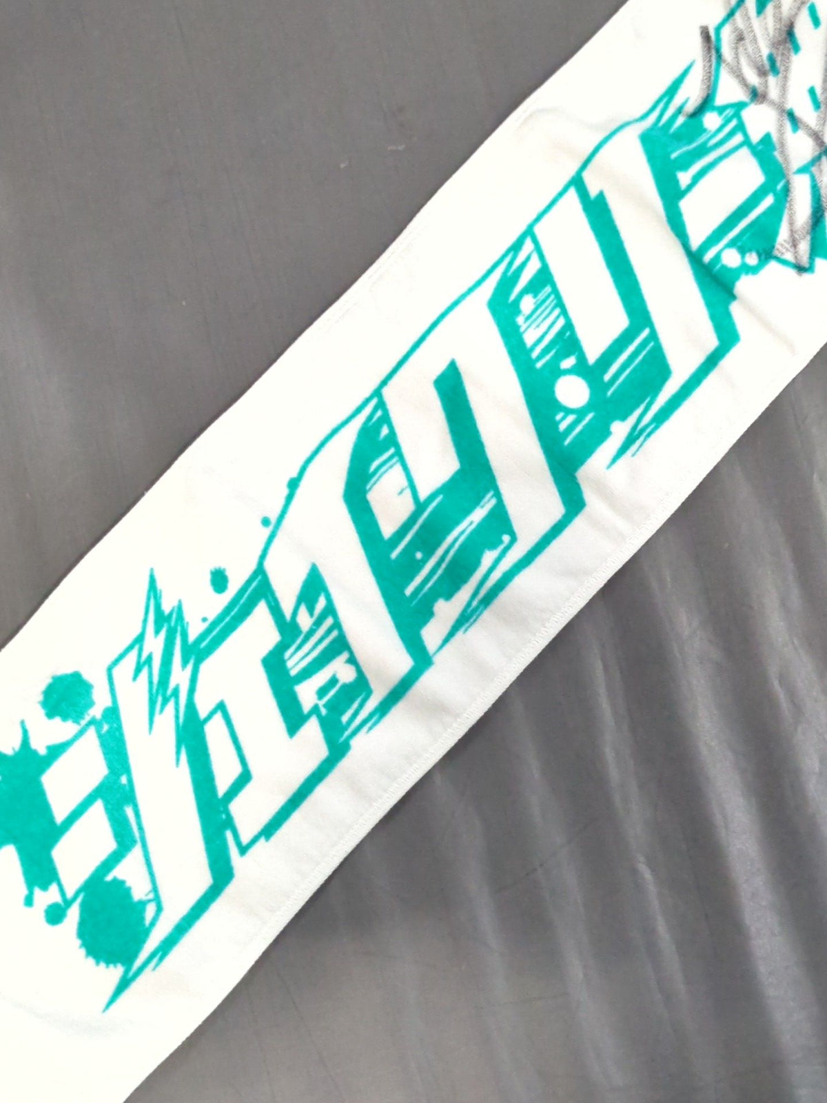 【hand signed autograph】  Jake Lee: "Jake Lee Warriors!" Muffler Towel