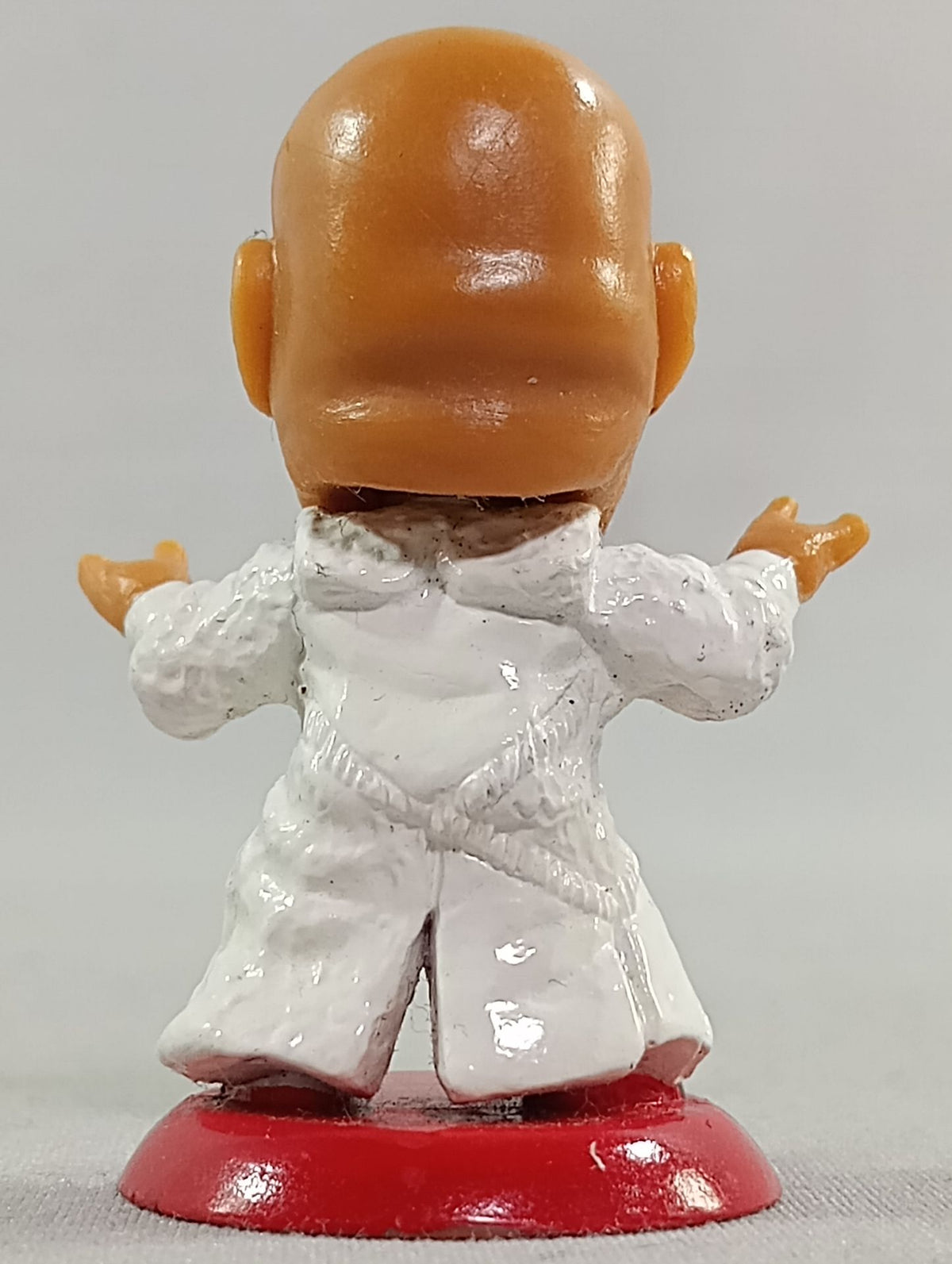 Muto Keiji  (B) (White Gown, Love Pose)