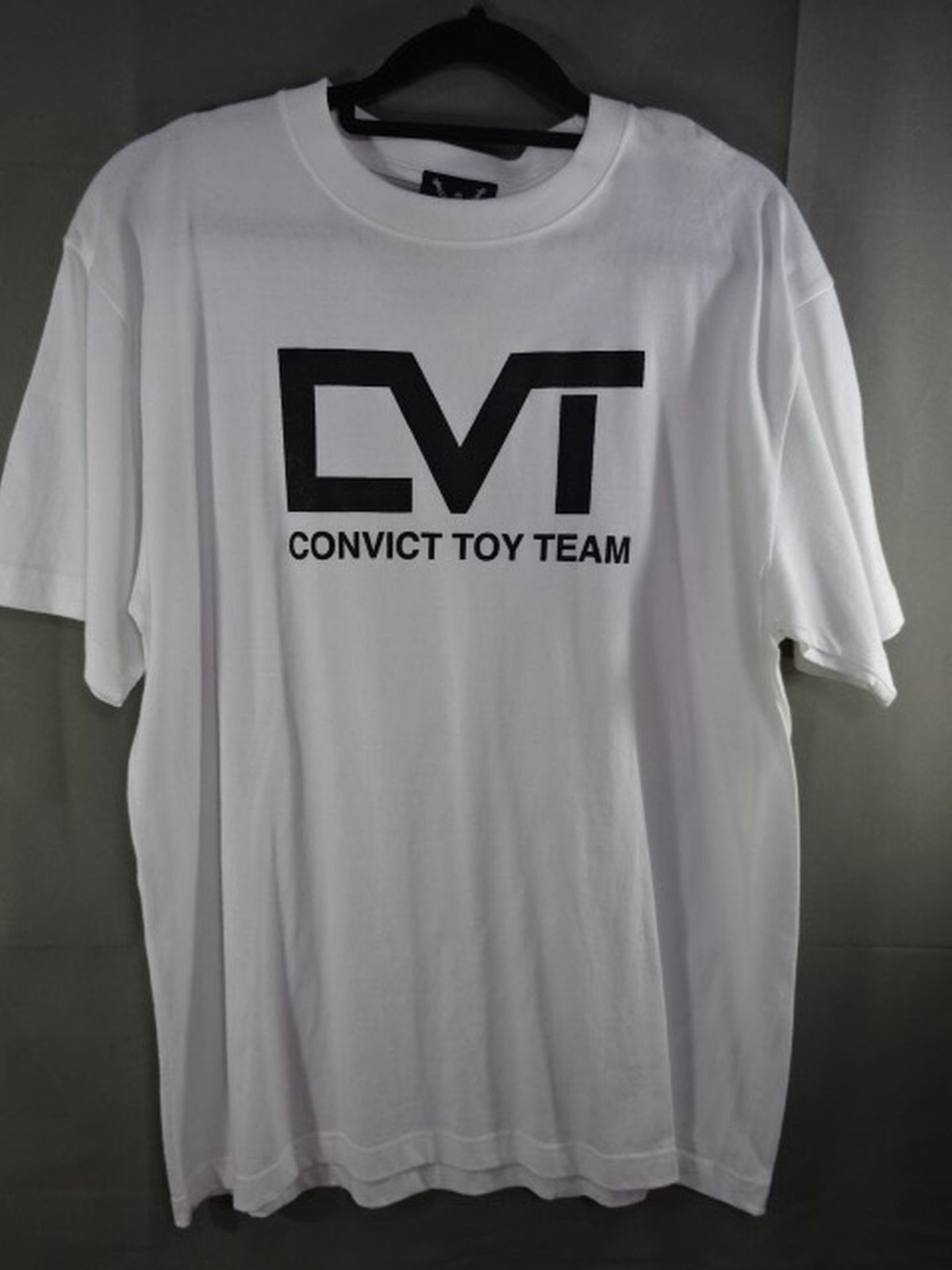 CONVICT「CVT」Tシャツ