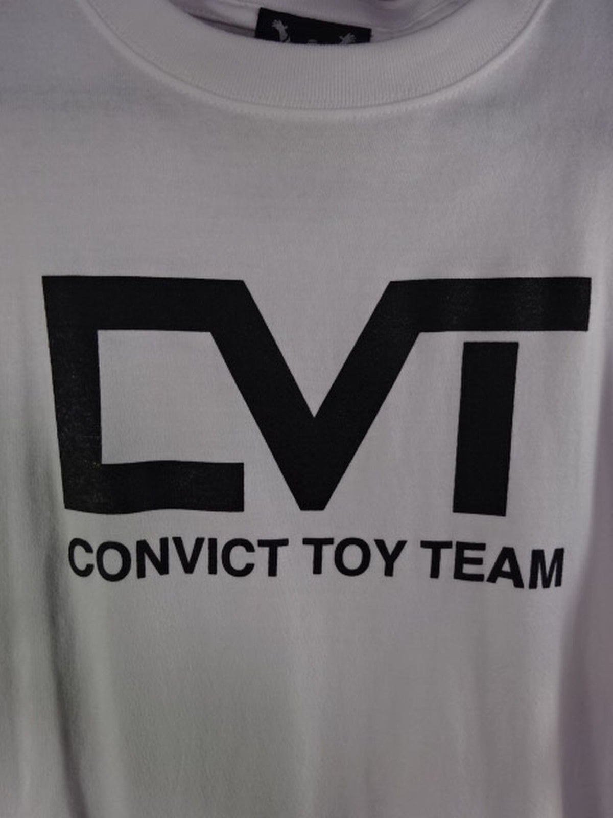 CONVICT「CVT」Tシャツ
