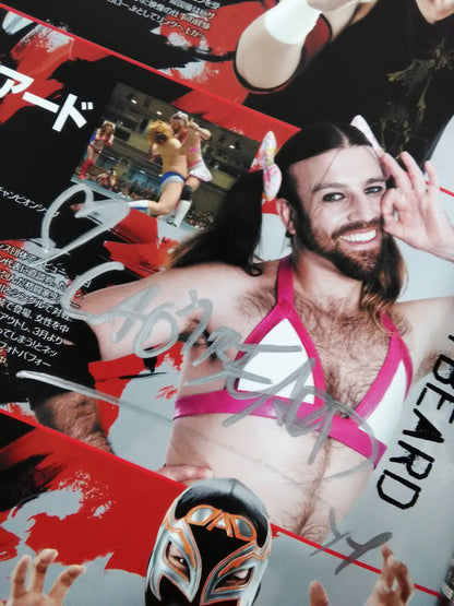 [3 fighters hand signed autograph ] Union Pro Wrestling  Official Guidebook Vol.2