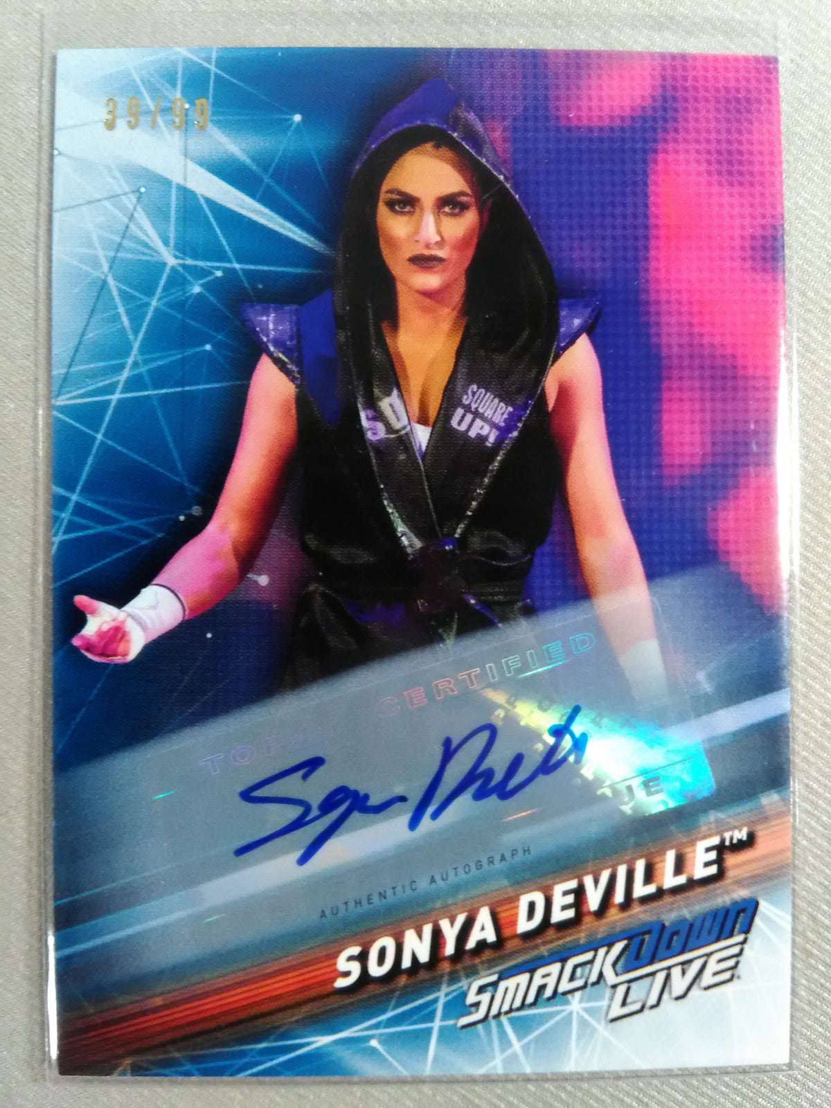 2019 WWE topps Sonya Devil Official Autographed Card