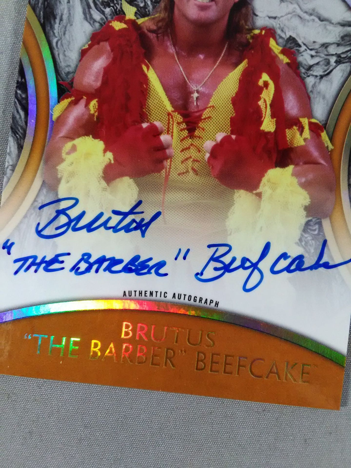 ★WWE LEGEND★ 2018 topps Brutus "The Barber" Beef Cake Official Sign Car