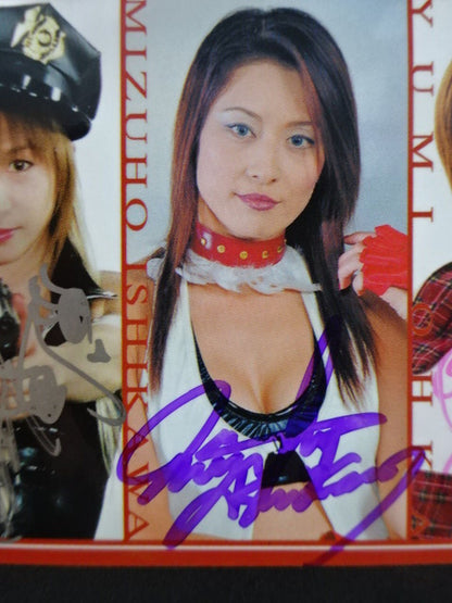 ATHTRESS jd'star panipani Emi Tojo & Mitsuho Ishikawa & Yumi Ohka  Official Triple autographed card 