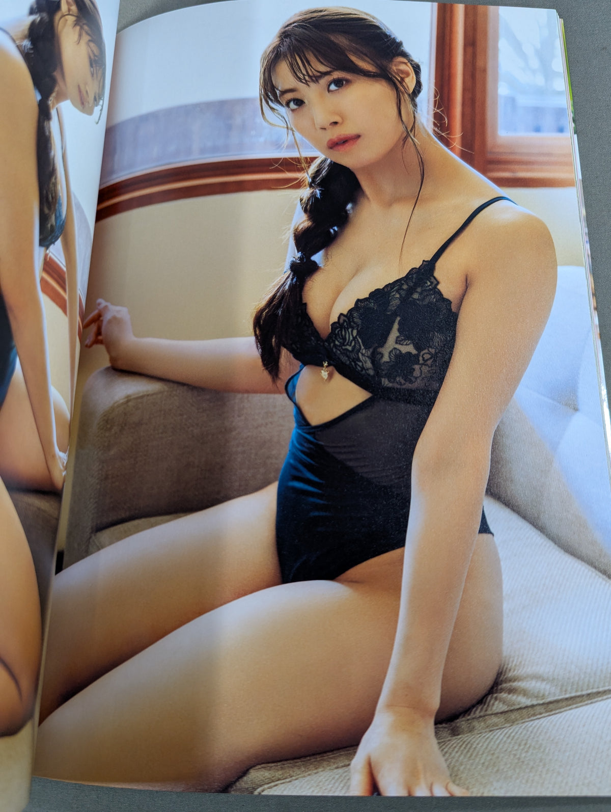 【限定生写真付】荒井優希1st写真集 無敵の素顔(通常カバーVer.)