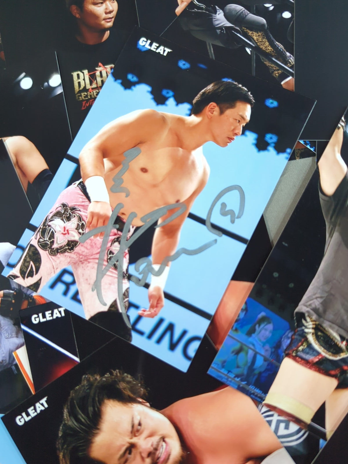 【T-Hawk hand signed autograph 】 GLEAT Photo Set
