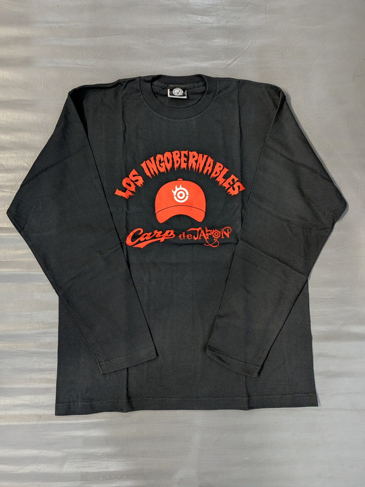 Hiroshima Toyo Carp × Tetsuya Naito Collaboration V9 Long Sleeve T-Shirt (Black)