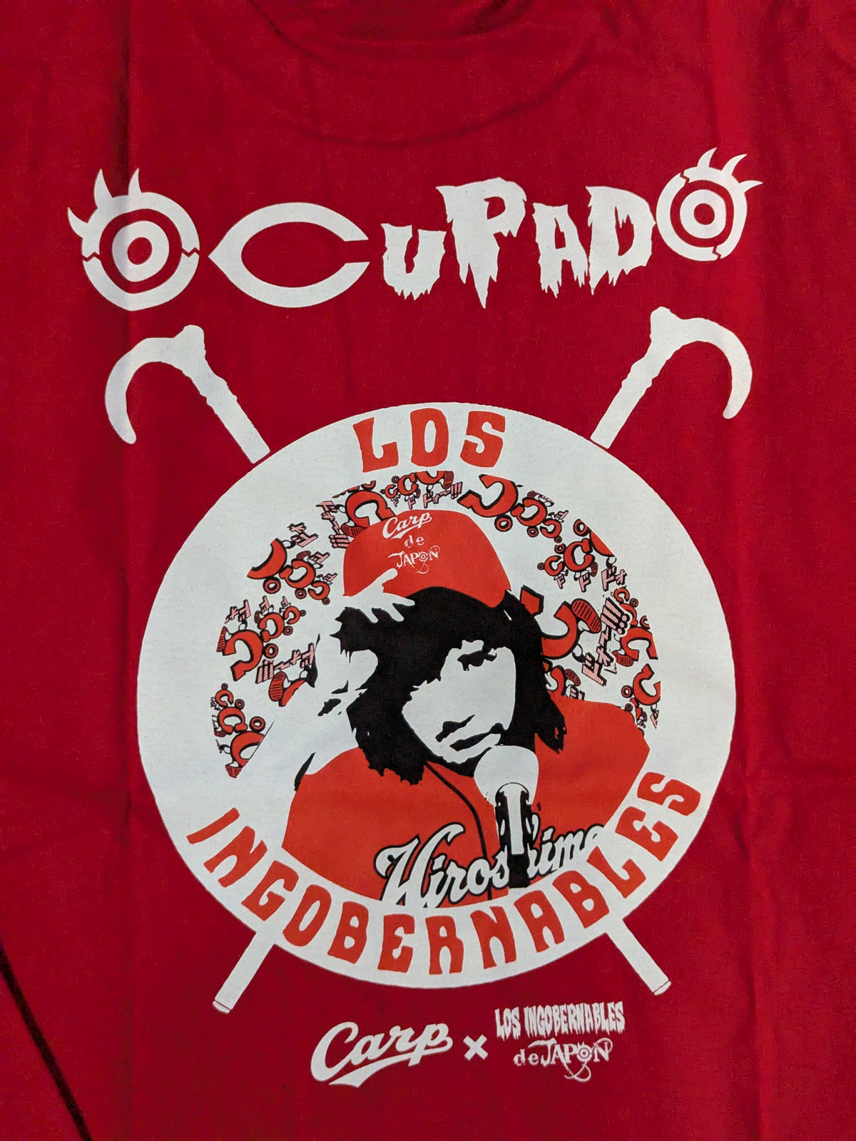 広島東洋カープ×内藤哲也「TRANQUILO de Carp」Tシャツ(レッド)
