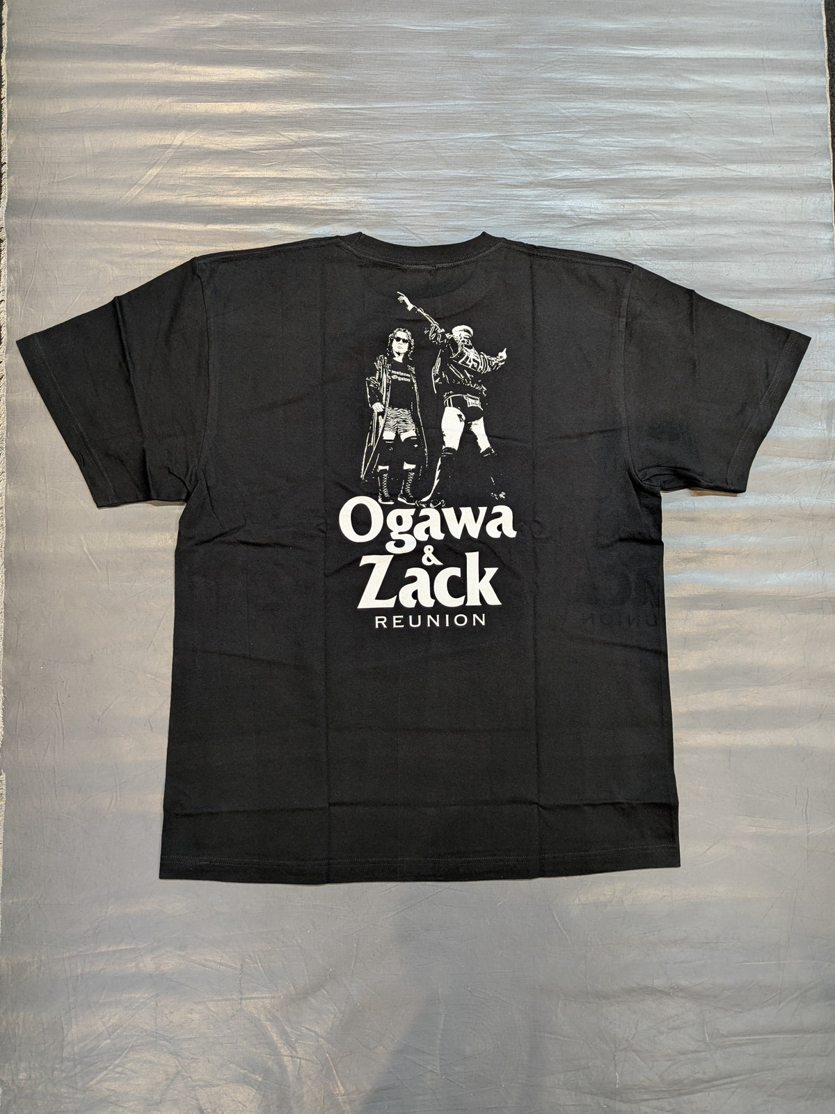 小川良成＆ザック・セイバーJr.「REUNION」Tシャツ
