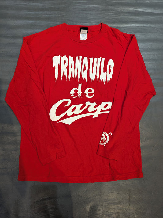 Hiroshima Toyo Carp × Tetsuya Naito "TRANQUILO de Carp" Long Sleeve T-Shirt (Red)