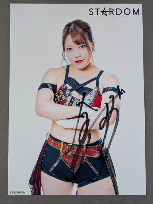 Suzu Suzuki  hand signed autograph  Starda Mu Pro-Photo (C-1)
