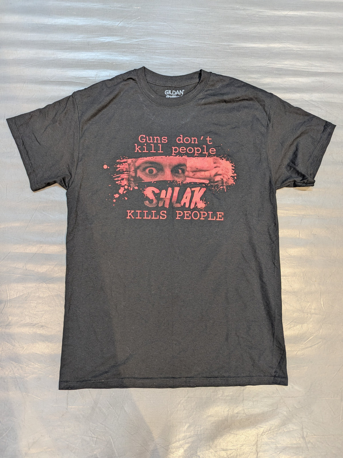 シュラック「KILLS PEOPLE」Tシャツ(ブラック)