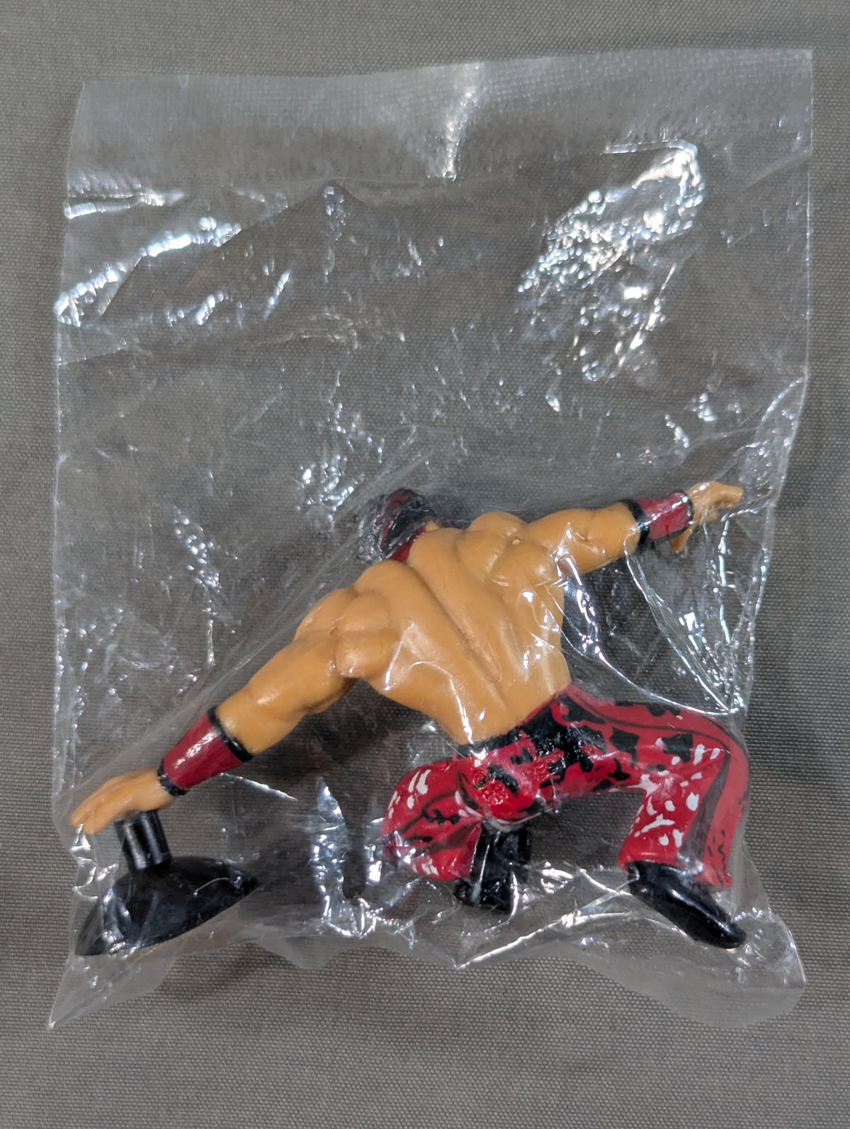 ★ ★ Not sold in stores Great Muta Suction cup figure