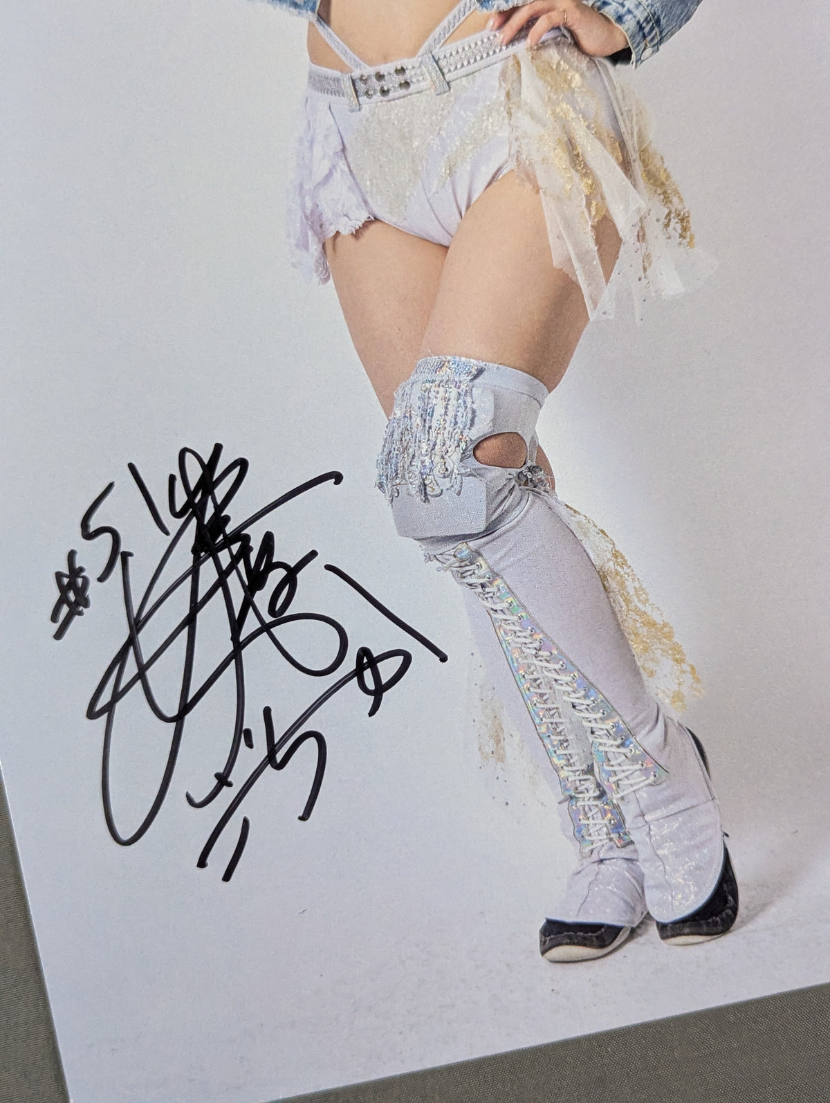 Chika Goto  hand signed autograph Pro-Photo (B-9)