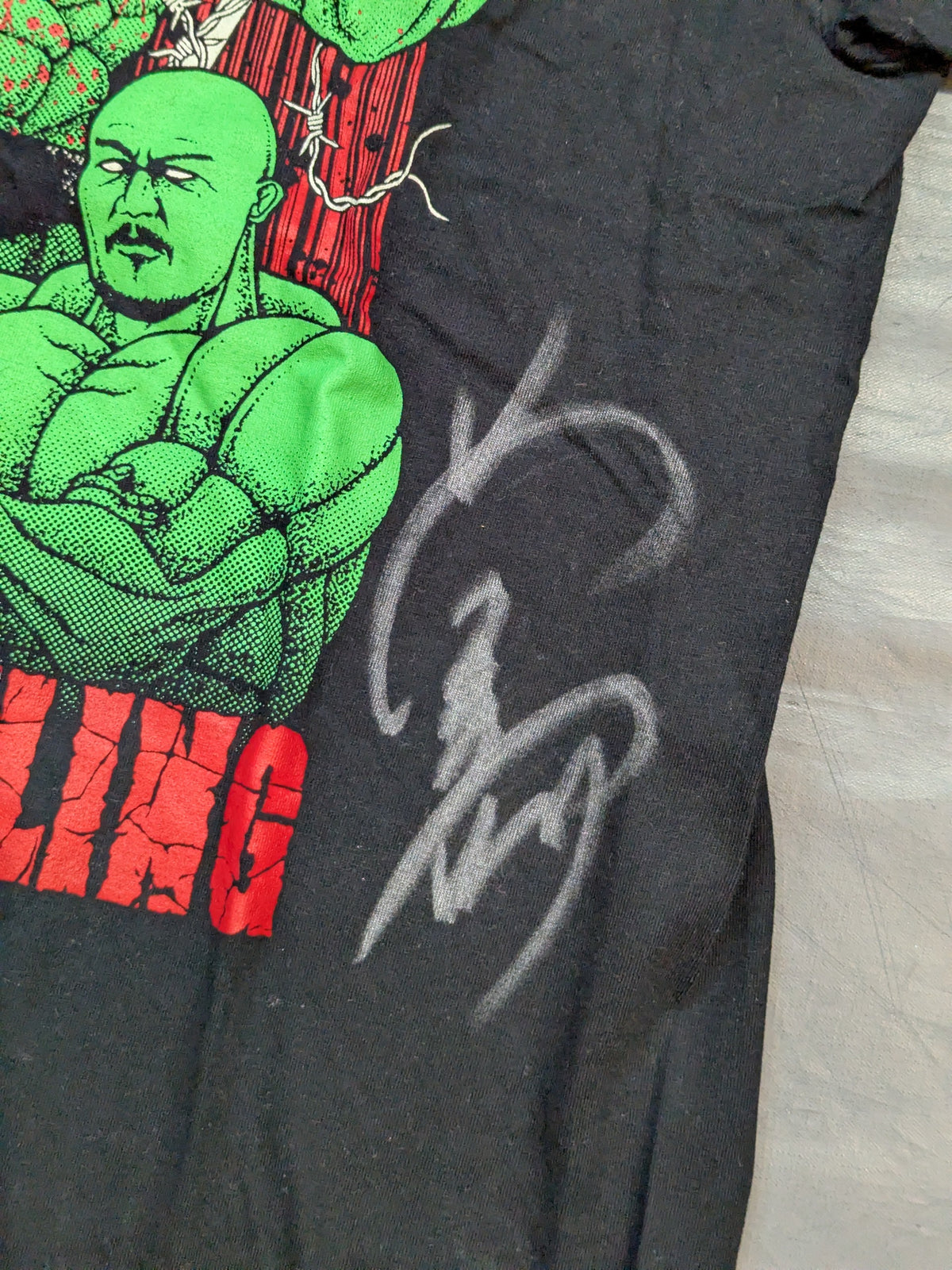 【岡林裕二 直筆サイン入り】大日本プロレス×ケンガンアシュラ「関林ジュン」コラボTシャツ