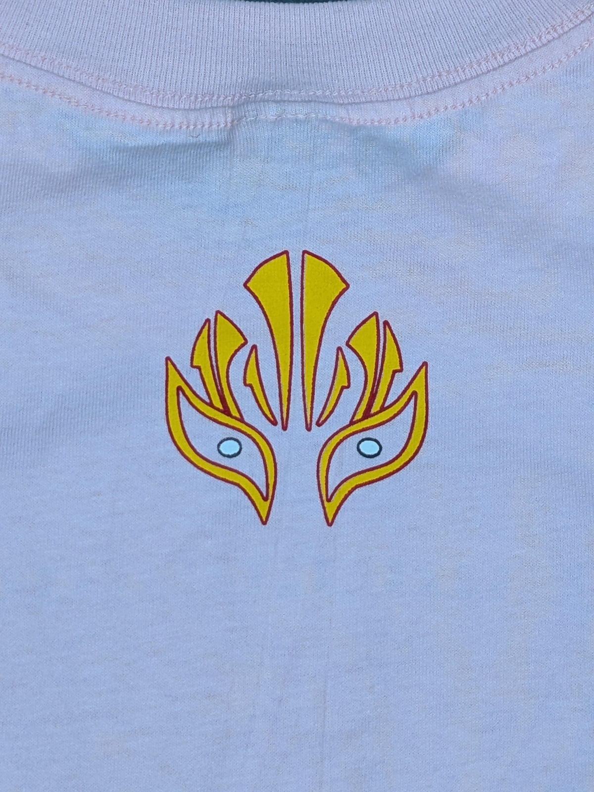 【hand signed autograph】 Magnus Mask Illustration T-Shirt (Pink)