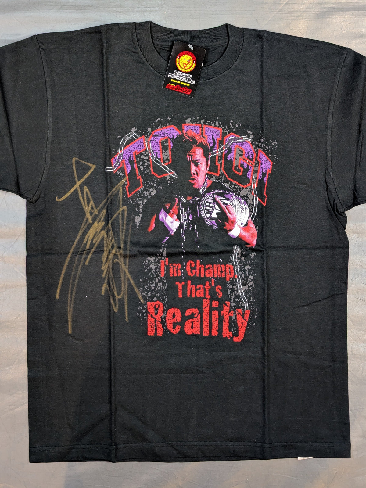 【直筆サイン入り】真壁刀義「TOHGI I’m champ.That’s Reality」ピクチャーTシャツ