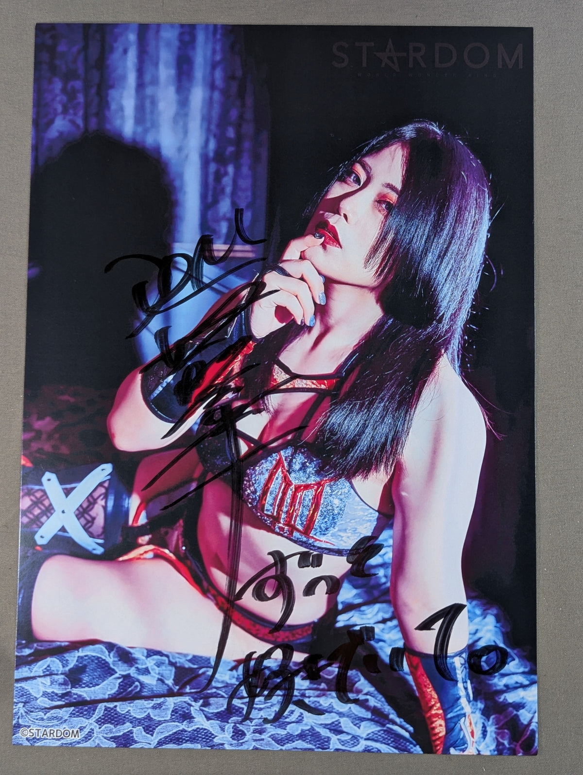 Maika  hand signed autograph  Stardom Pro-Photo  (V-3)