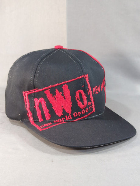 nWo(ウルフパック) キャップ②(WCW/ブラック×レッド)
