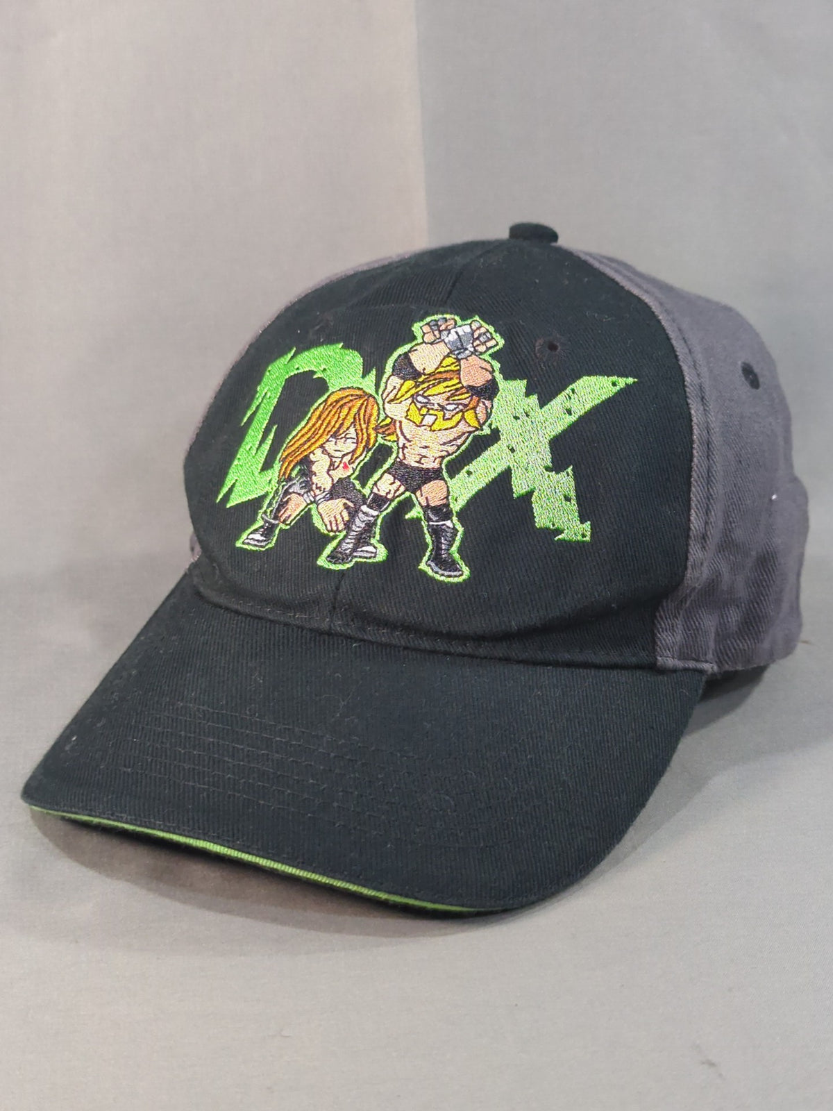 D-GENERATION X イラストキャップ①(WWE/ブラック×グレー)