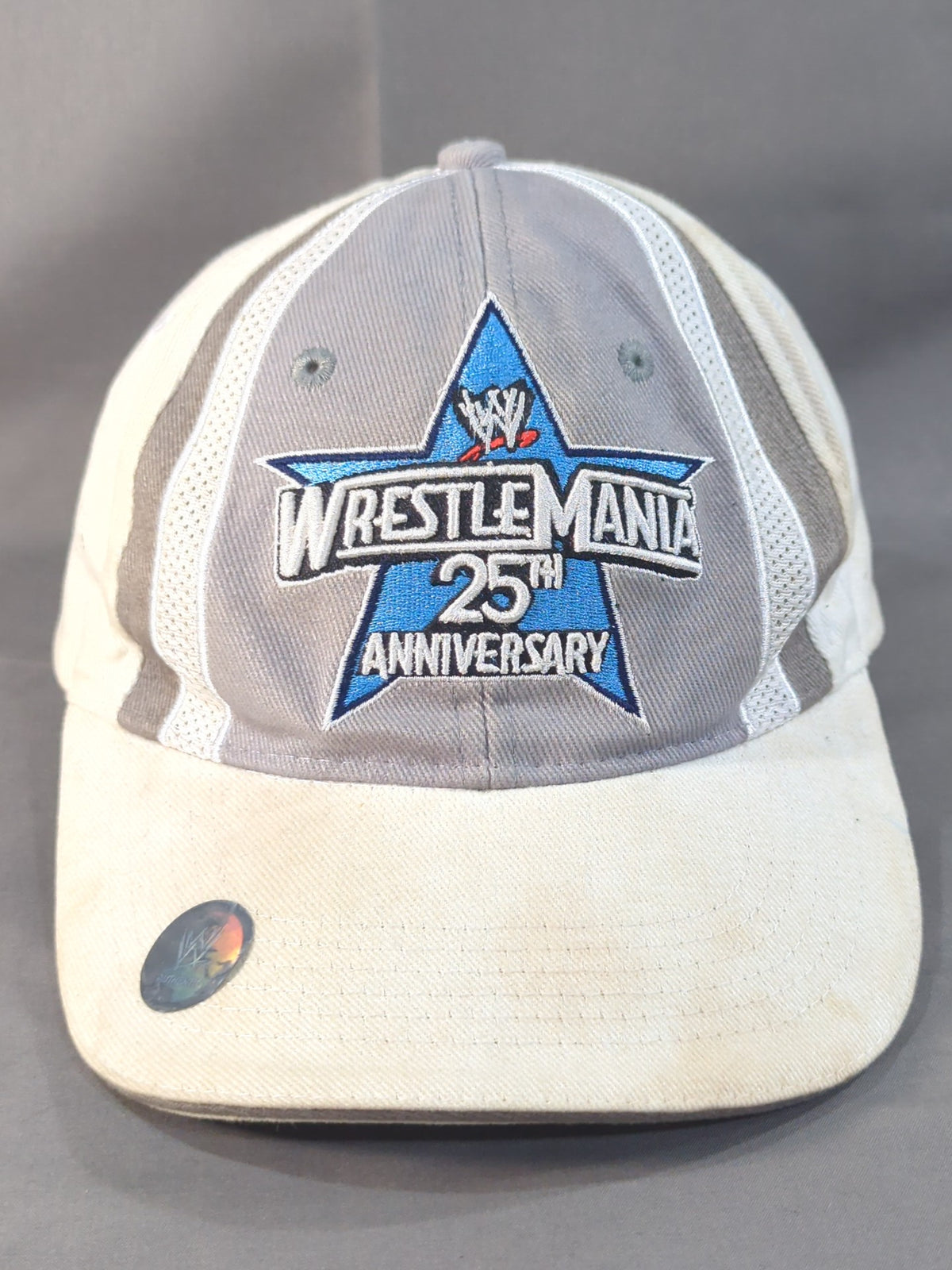 WRESTLEMANIA 25 Cap (2009 (WWE) / White × Gray)