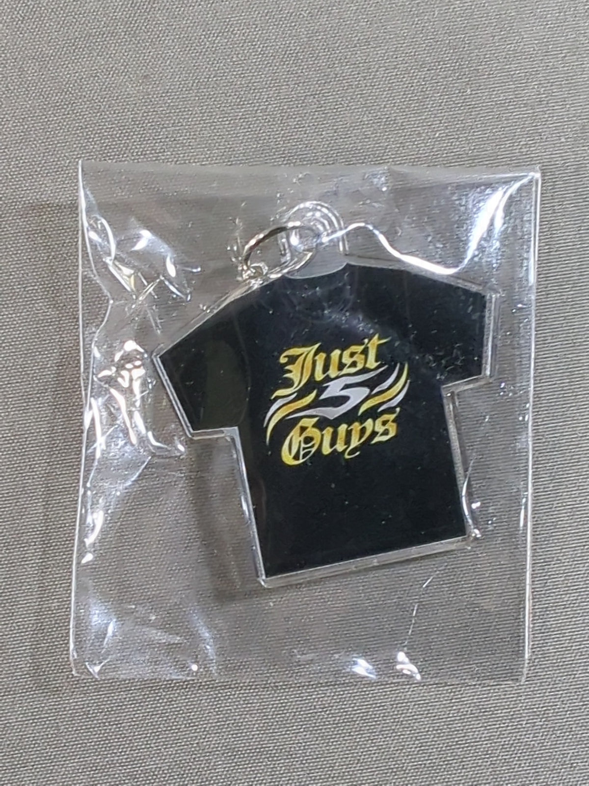 Just 5 Guys Tシャツ型 めじるしチャーム