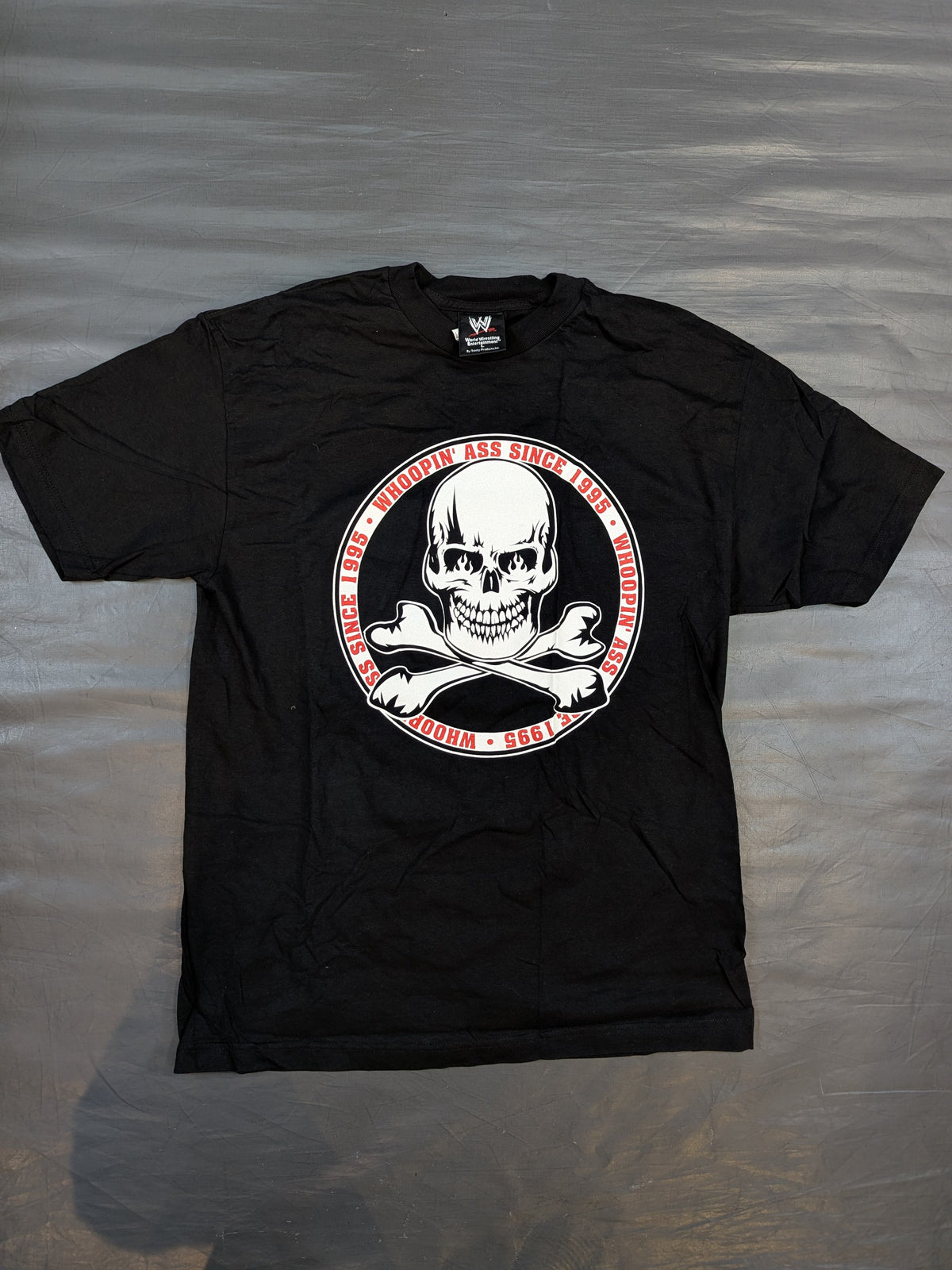 Stone Cold Steve Austin "WHOOPIN' ASS SINCE 1995" T-shirt (WWE (2005) / Black)