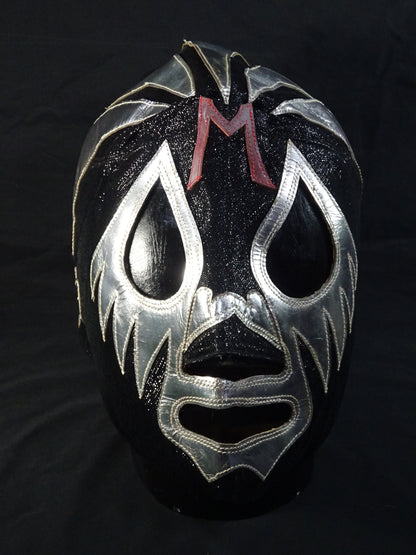Mil Mascaras 