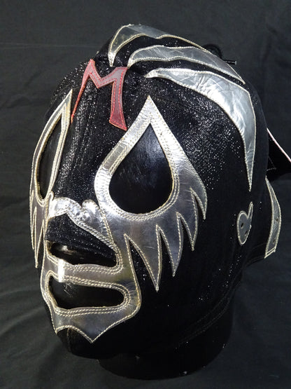 Mil Mascaras 
