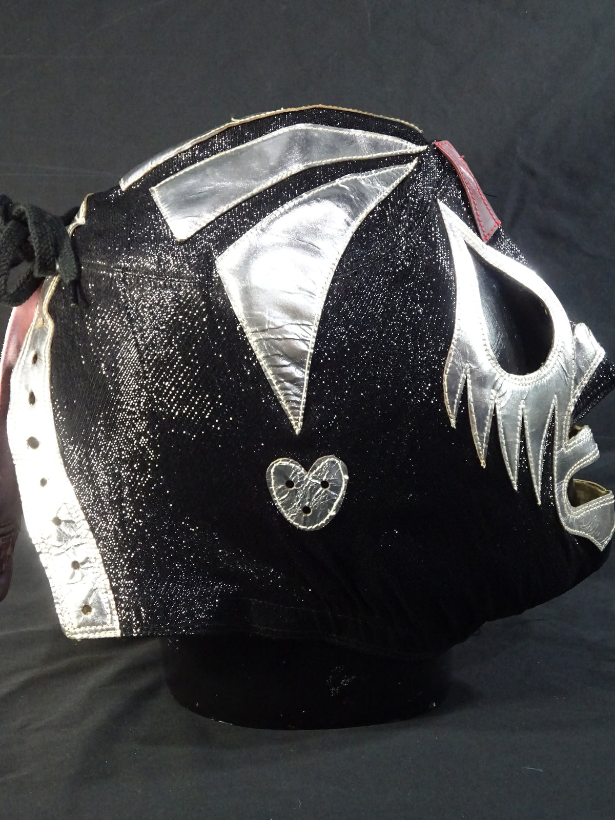 Mil Mascaras 