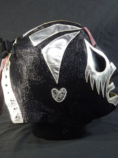 Mil Mascaras 