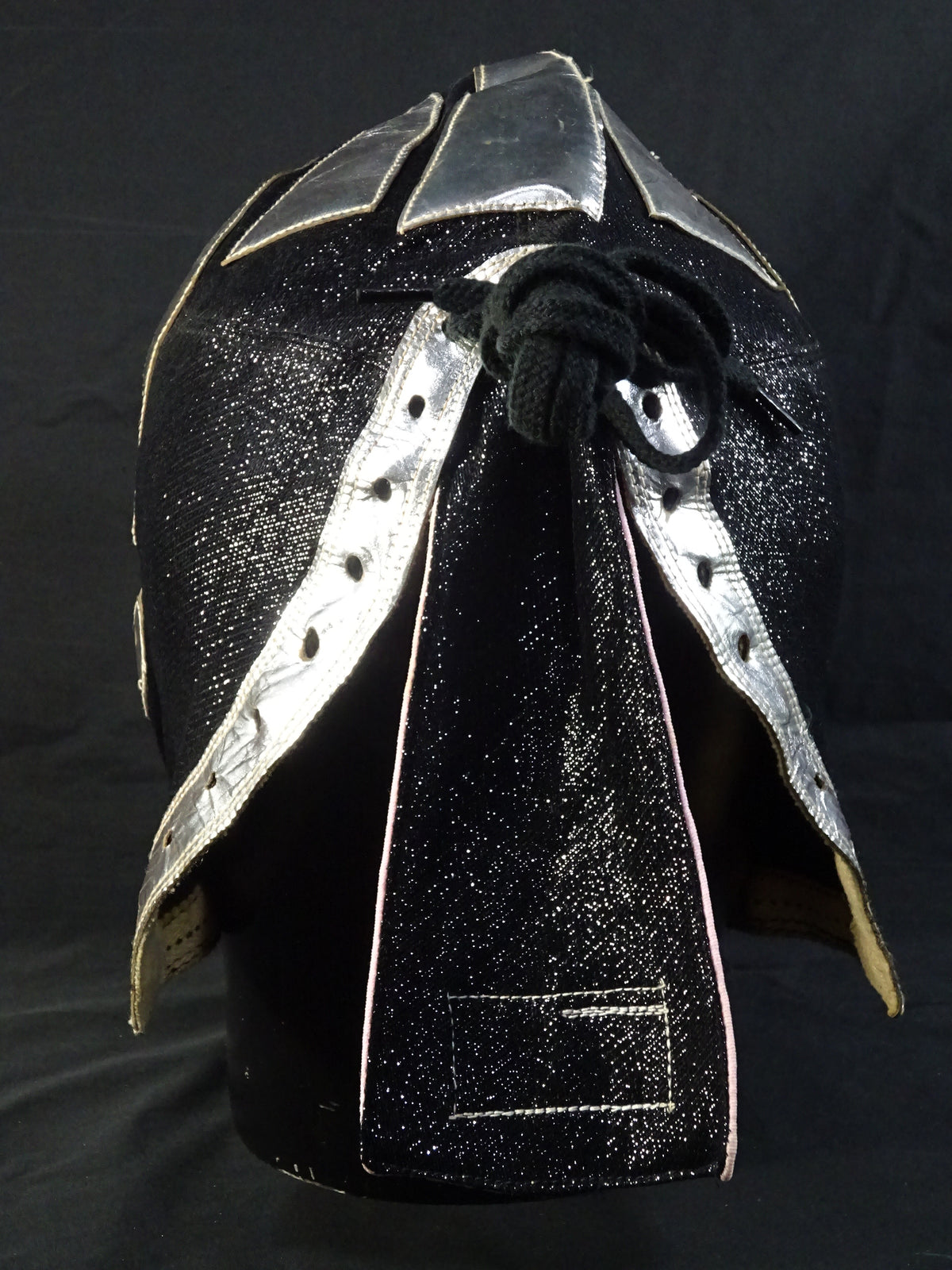 Mil Mascaras 