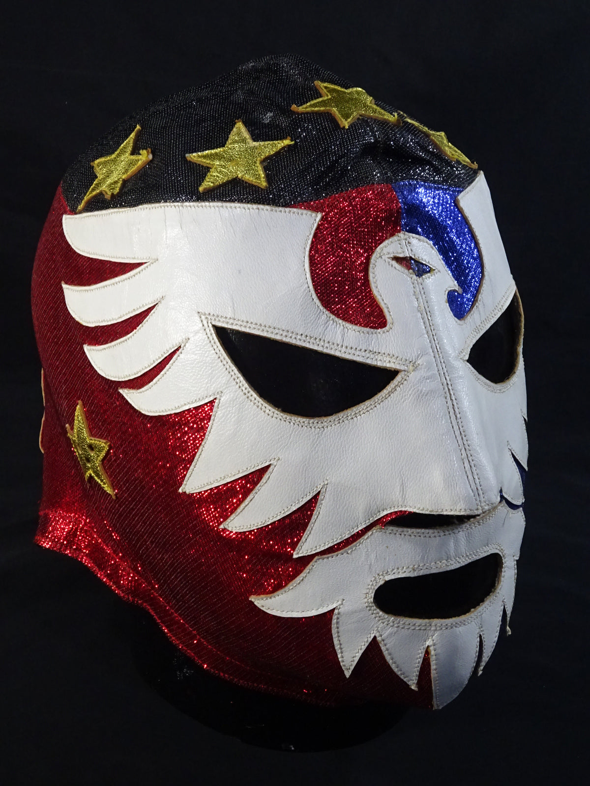 Mil Mascaras 