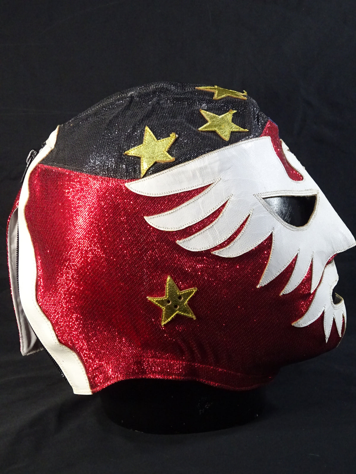 Mil Mascaras 