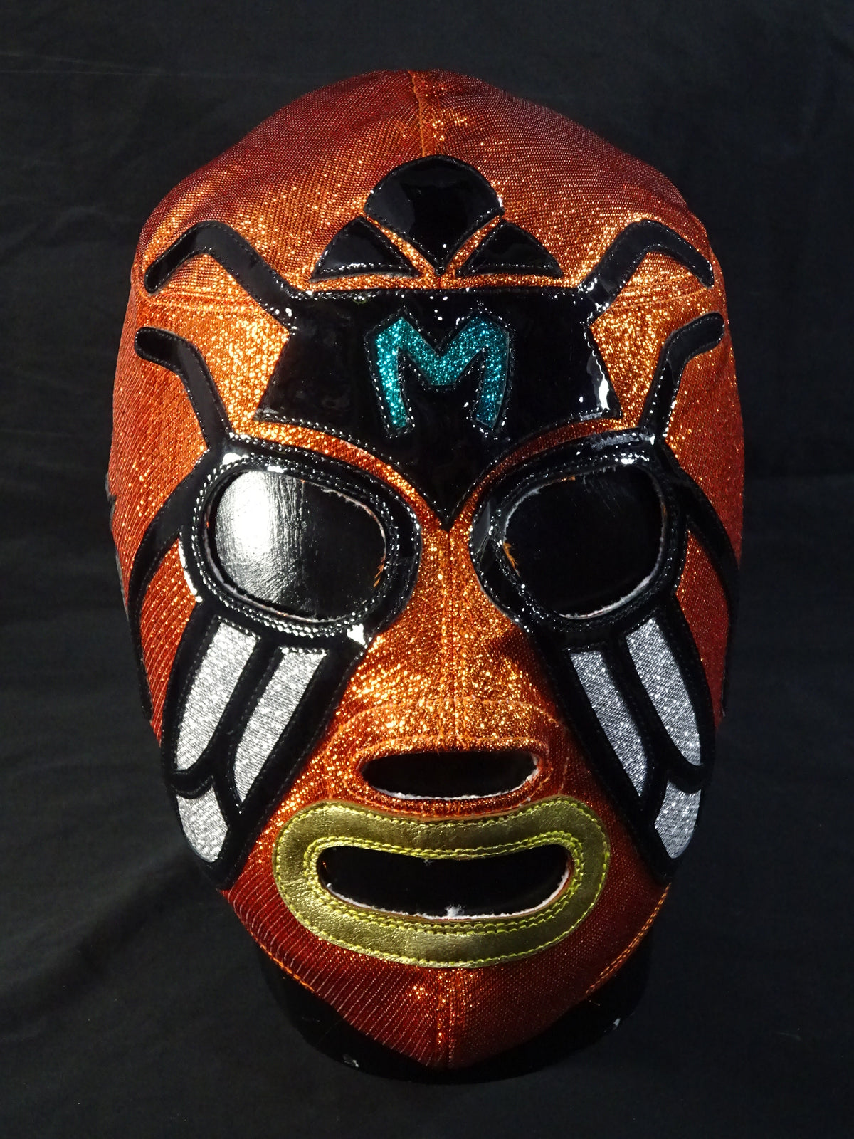 Mil Mascaras 