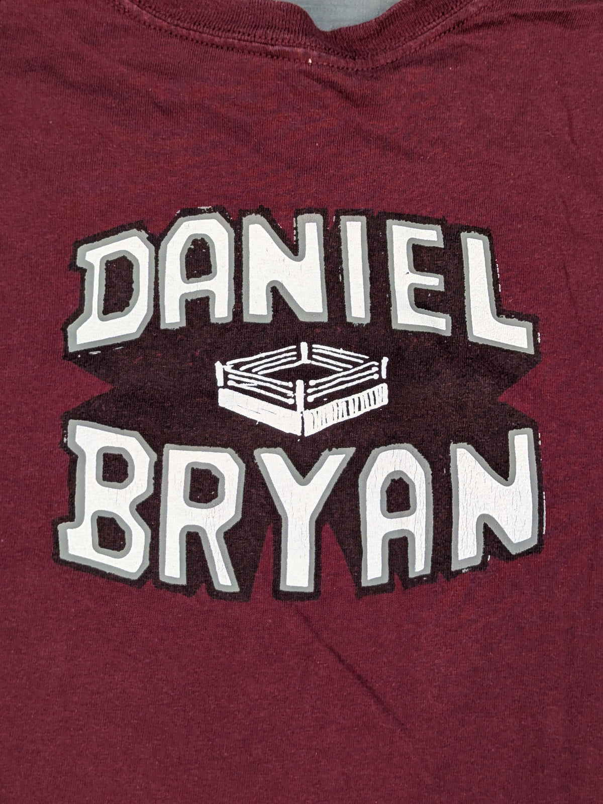 Daniel Bryan "EVERYONE TAPS SOONER &LATER" T-shirt (WW (2011) / Burgundy)