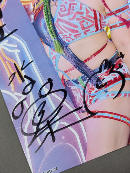Yuna Mizumori  hand signed autograph  Stardom Pro-Photo  (B-8)