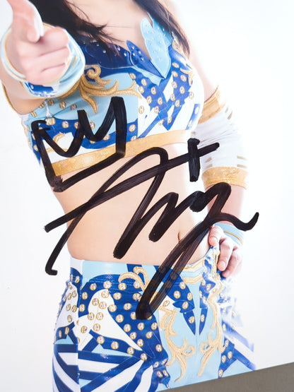Miyu Amasaki  hand signed autograph  Stardom Pro-Photo  (M-8)