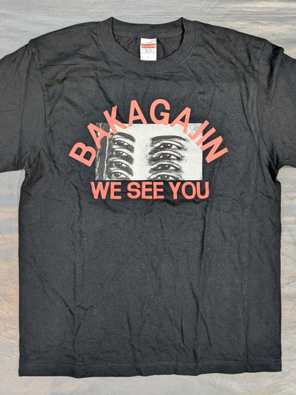 Chris Brookes  "WE SEE YOU" T-shirt (Black×Red)