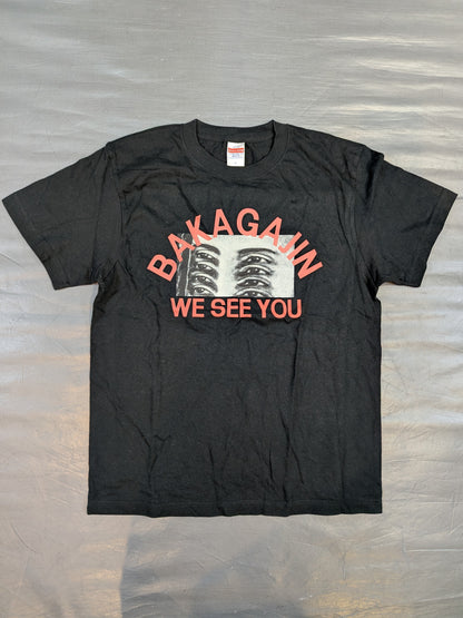 Chris Brookes  "WE SEE YOU" T-shirt (Black×Red)
