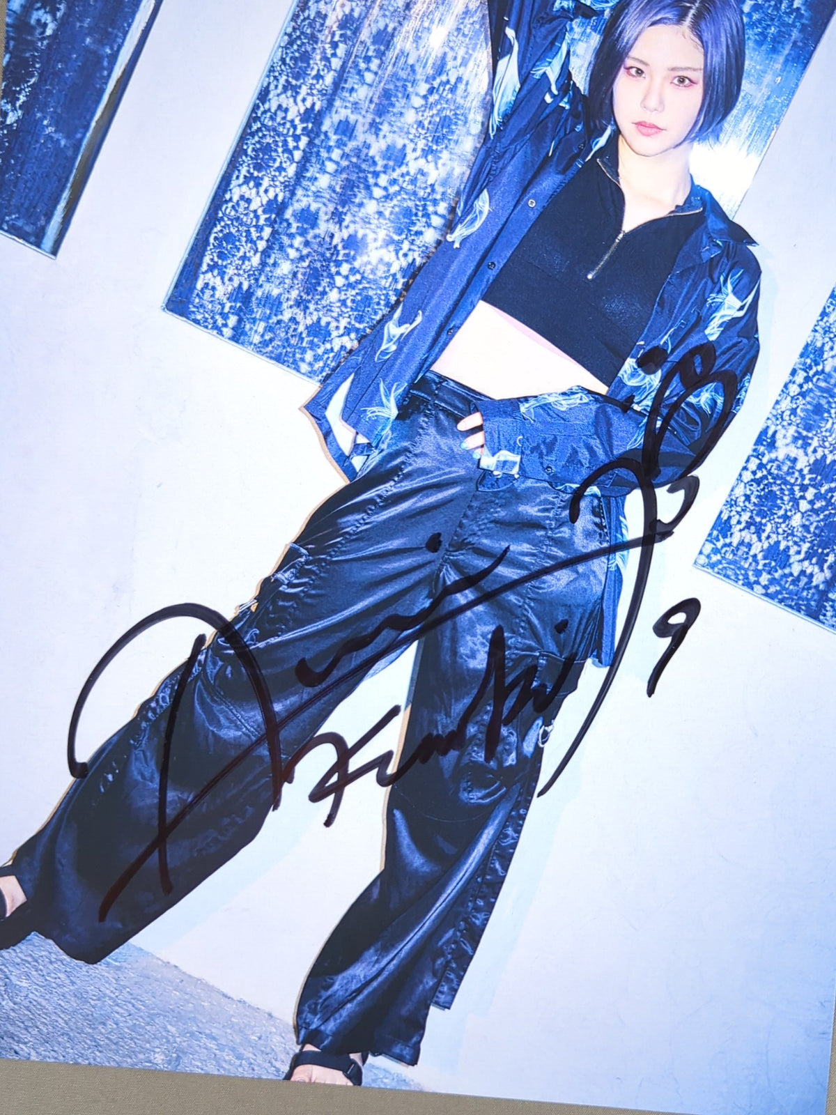 Amarei Kouki  hand signed autograph  Pro-Photo  (G-8)