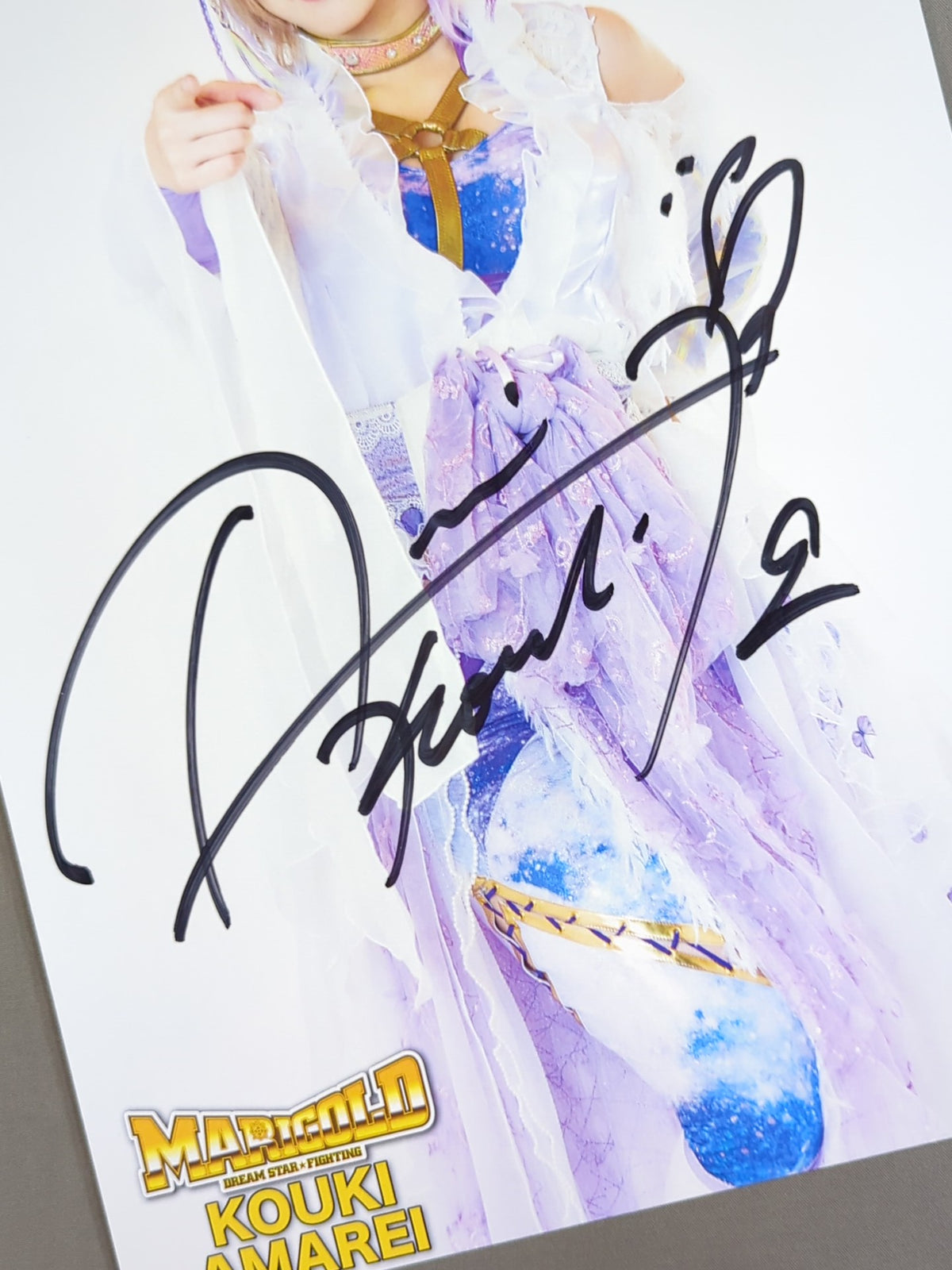 Amarei Kouki  hand signed autograph  Pro-Photo  (G-7)