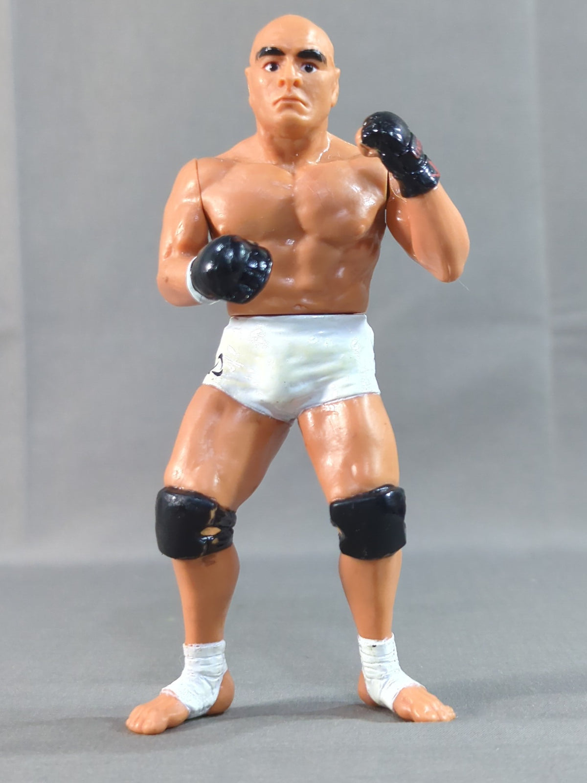 Rickson Gracie  (Bushido, White Knee Pad)