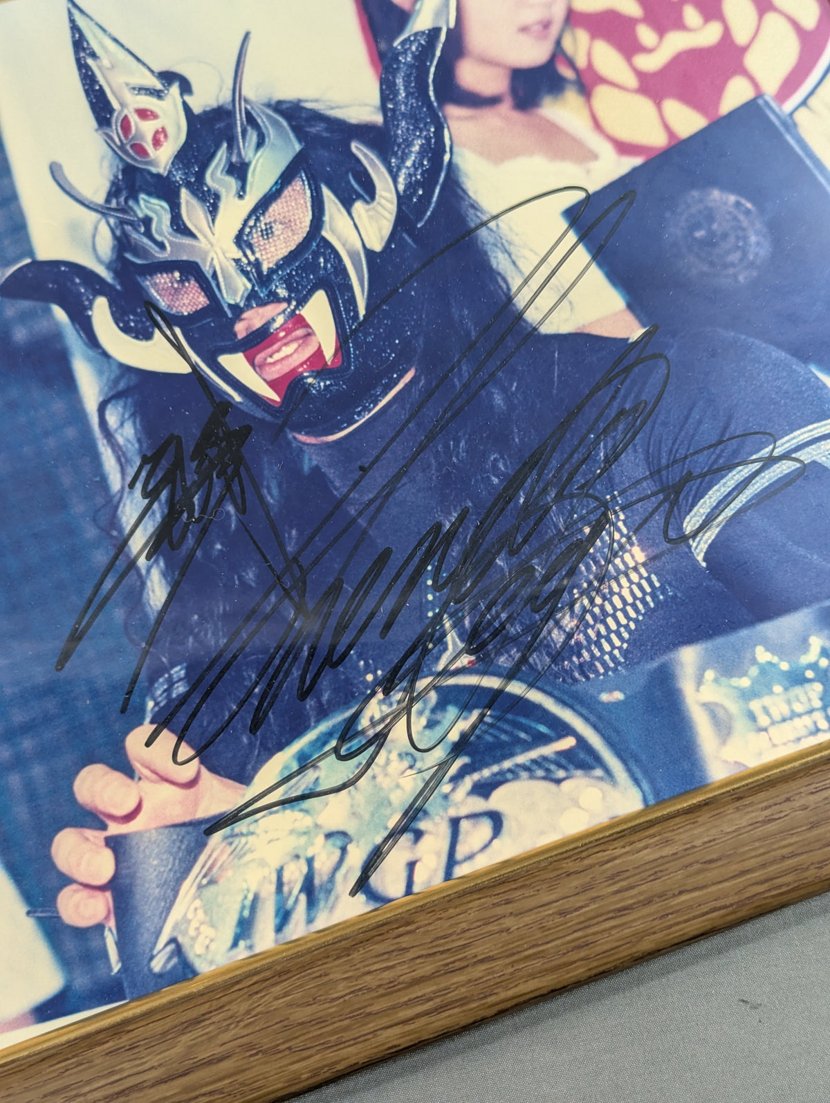 Jushin Thunder Liger  hand signed autograph  Large Framed photo 