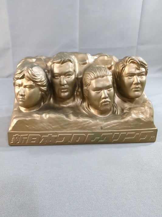NJPW HEVEY CLASS BANK(Gold)